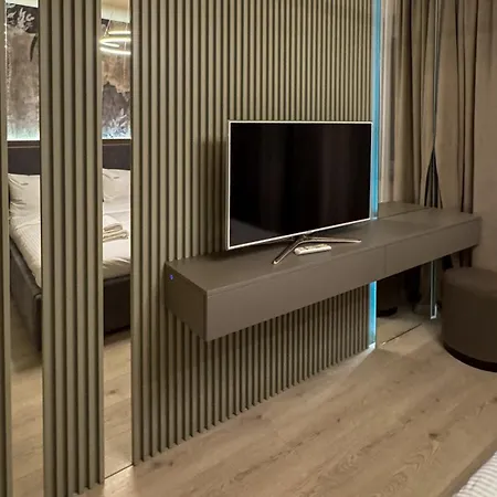 Apartamento Qualis Coresi Braşov
