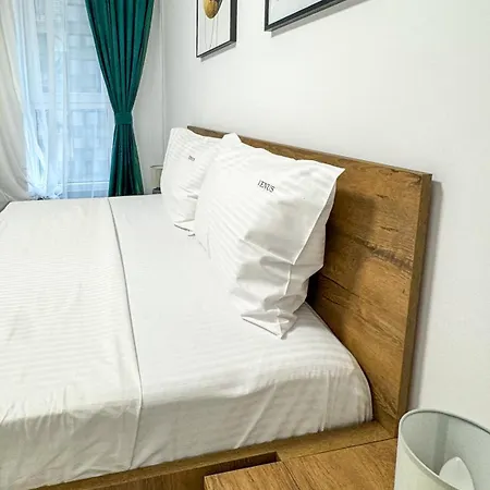 Qualis Coresi Apartamento Braşov